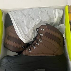 Eddie Bauer Leaven Worth waterproof winter boots